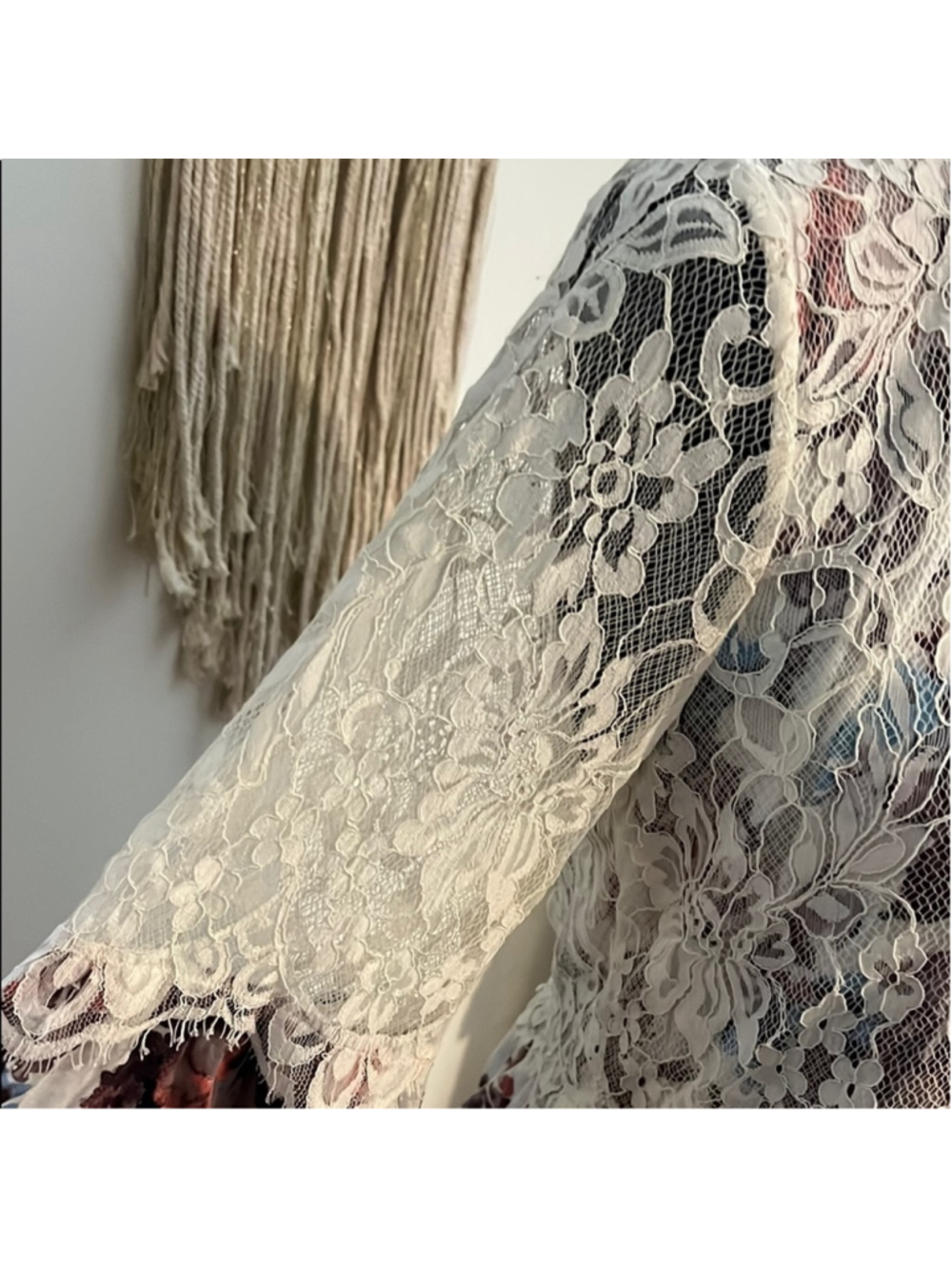 ⭐️Clearance | BKE Boutique Women's Floral Lace Blouse - Picture 5 of 9